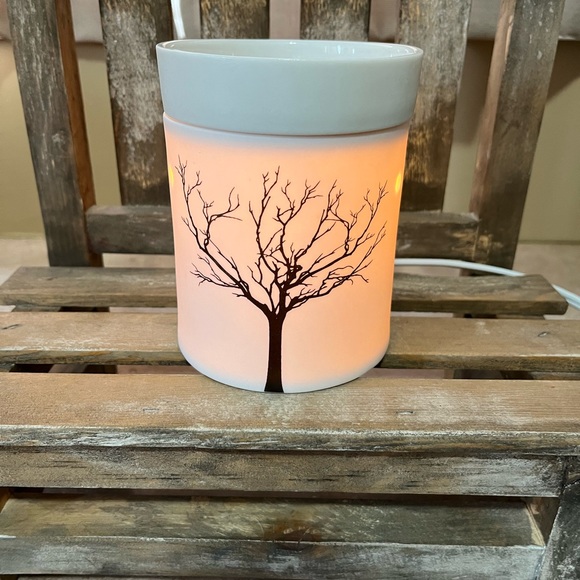 Scentsy Warmer Tilia Tree #1 - Picture 2 of 7